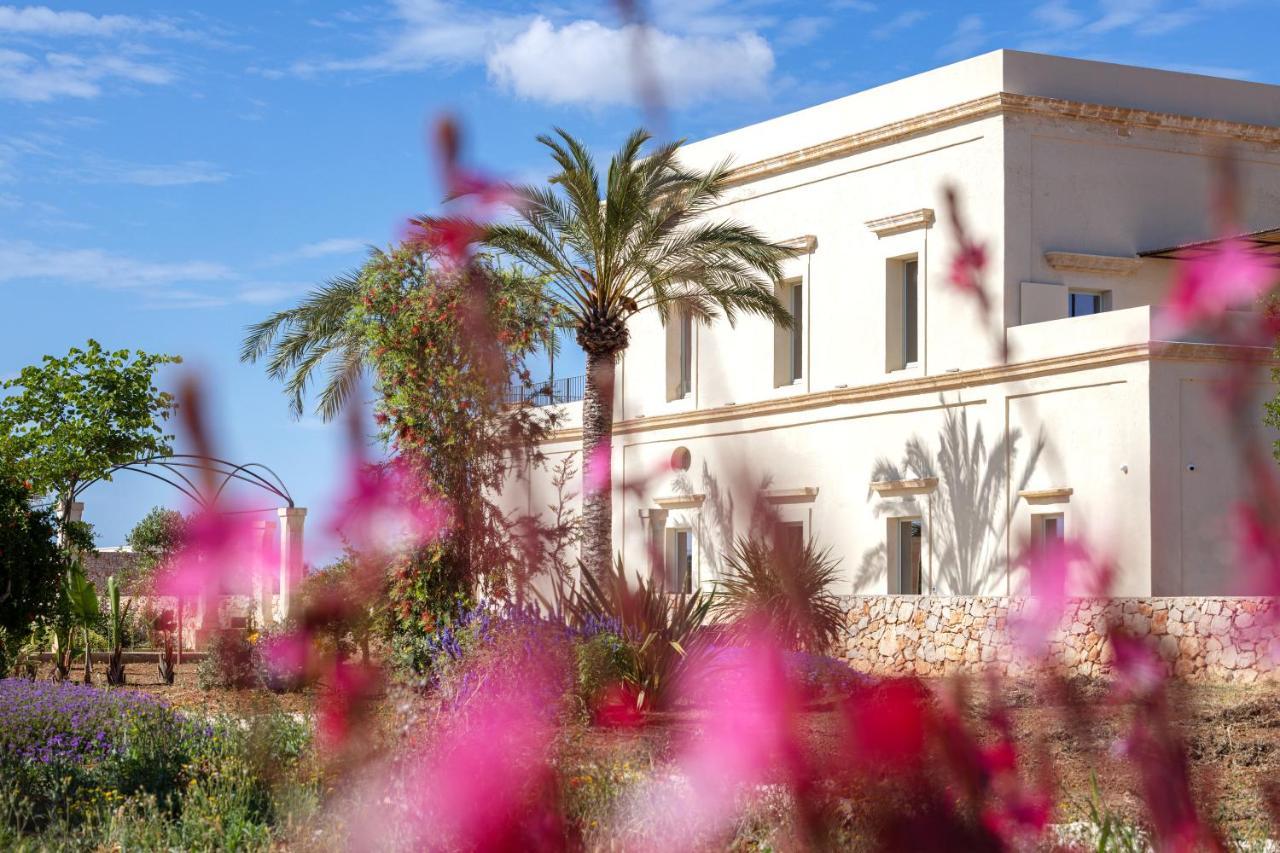Il Giardino Grande - Dimora In Salento Bed & Breakfast Parabita Exterior photo